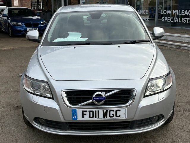Volvo S40 D3 Se Lux Saloon Silver #2