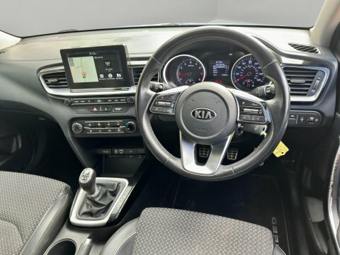 Kia Ceed Hatchback 1.5 T-gdi Gt-line Euro 6 Ss 2022 Red #2