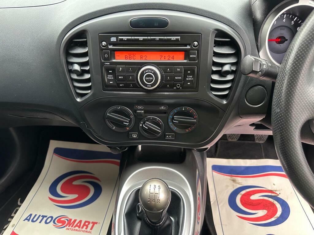 Nissan Juke 1.6 Acenta Hatchback White #14