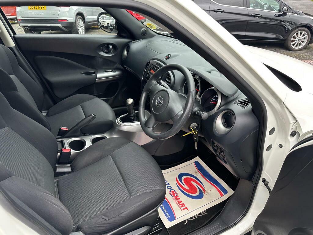 Nissan Juke 1.6 Acenta Hatchback White #9