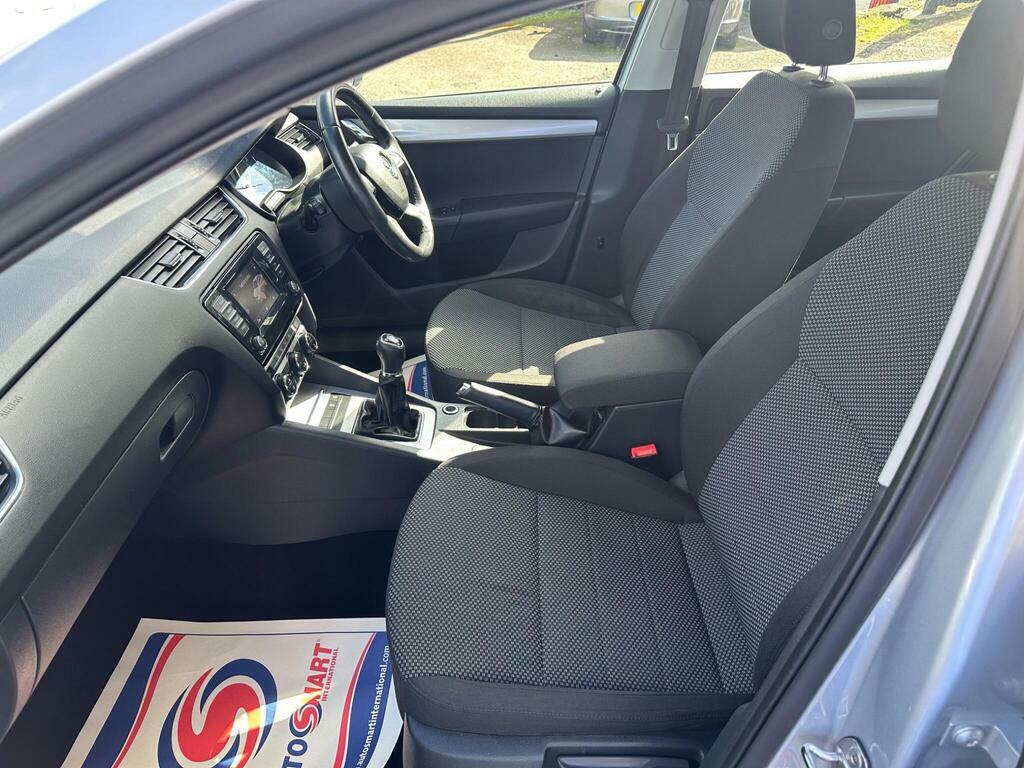 Skoda Octavia 2.0 Tdi Elegance Euro 5 Ss Grey #9