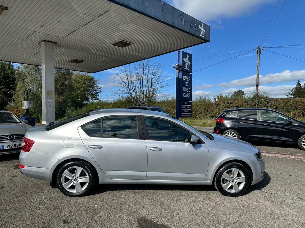 Skoda Octavia 2.0 Tdi Elegance Euro 5 Ss Grey #7