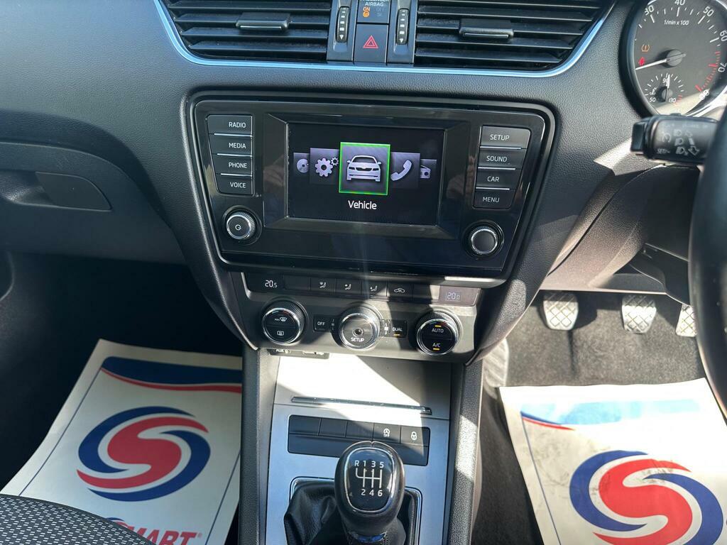 Skoda Octavia 2.0 Tdi Elegance Euro 5 Ss Grey #13
