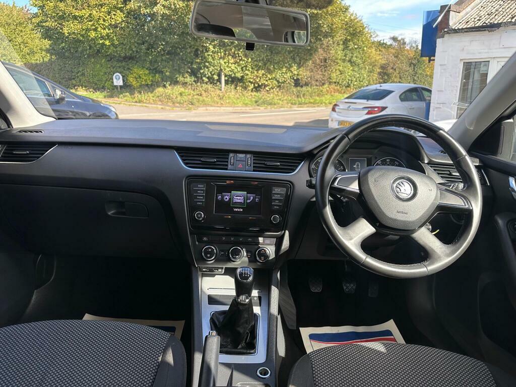 Skoda Octavia 2.0 Tdi Elegance Euro 5 Ss Grey #11
