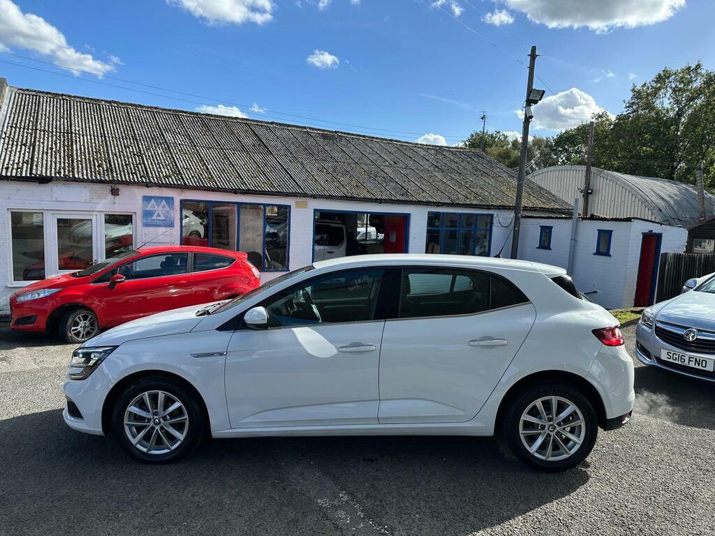 Renault Megane 1.2 Tce Dynamique Nav Euro 6 S S White #4
