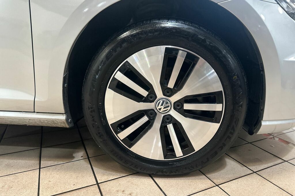 Volkswagen e-Golf 99Kw E-golf 35Kwh Silver #5