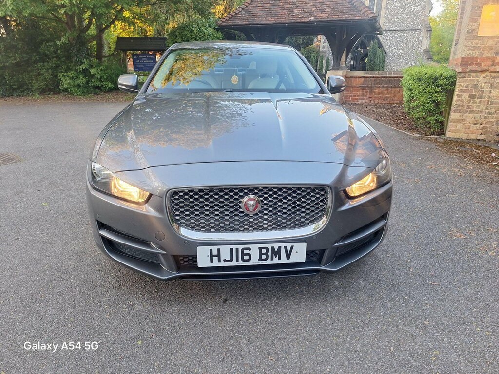 Jaguar XE 2.0D Prestige Euro 6 Ss Grey #4