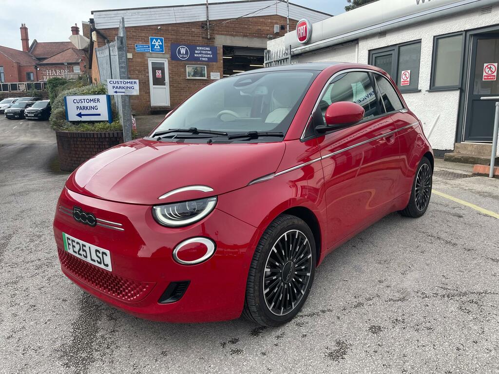 Fiat 500E 42Kwh Hatchback 118 Ps Red #3