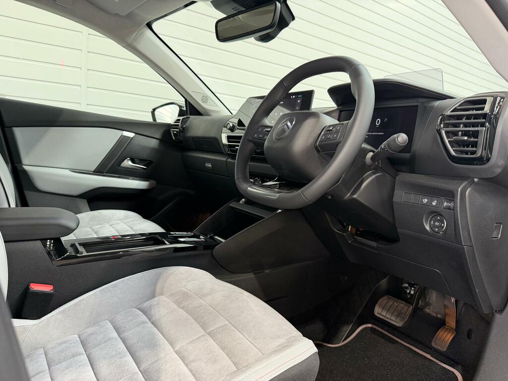Citroen C4 1.2 Puretech Max Hatchback Eat8 Euro 6  #31