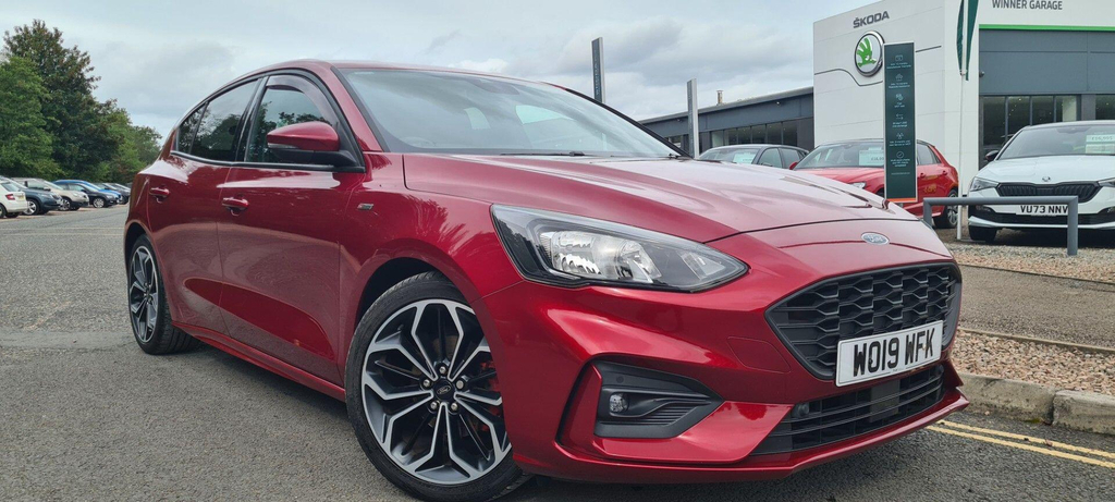 Ford Focus 1.5 Ecoblue St-line X Euro 6 Ss Red