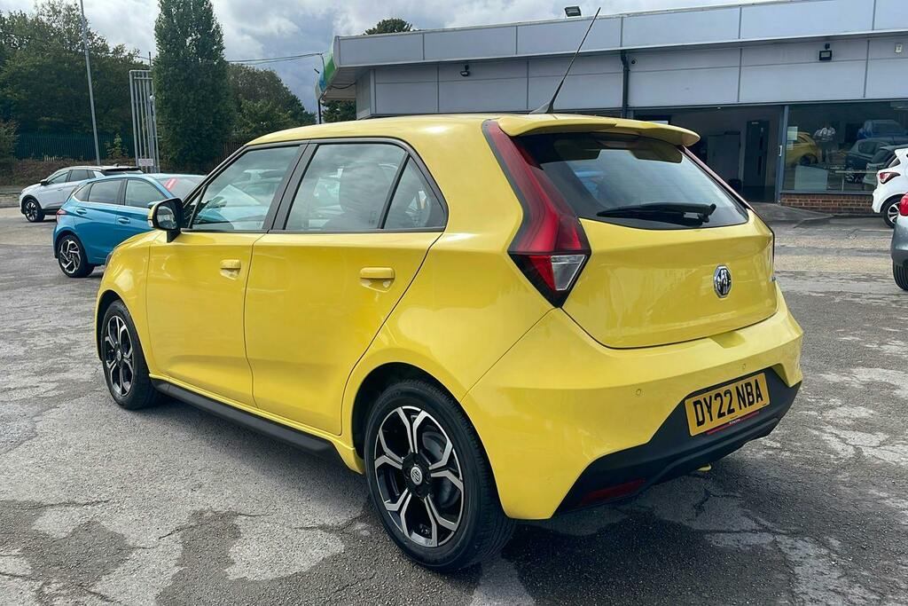 MG MG3 1.5 Vti Tech Exclusive Nav Hatchback Ma Yellow #2