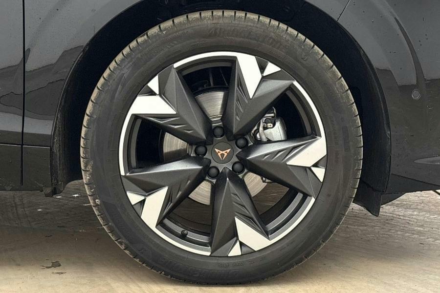 Cupra Terramar 1.5 Etsi V2 Suv Hybrid Dsg Black #5