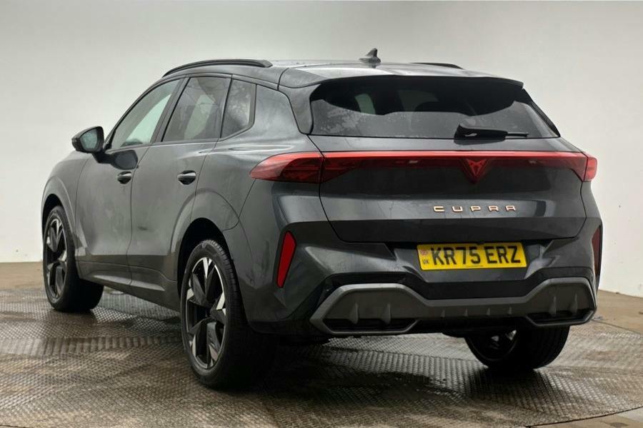 Cupra Terramar 1.5 Etsi V2 Suv Hybrid Dsg Grey #3