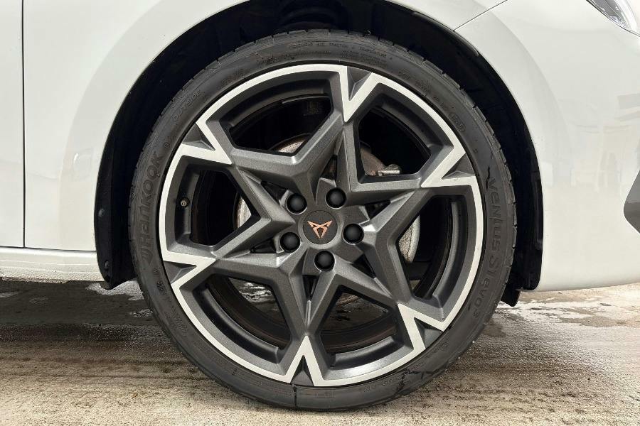 Cupra Leon 1.5 Etsi V2 Hatchback Hybrid Dsg White #5