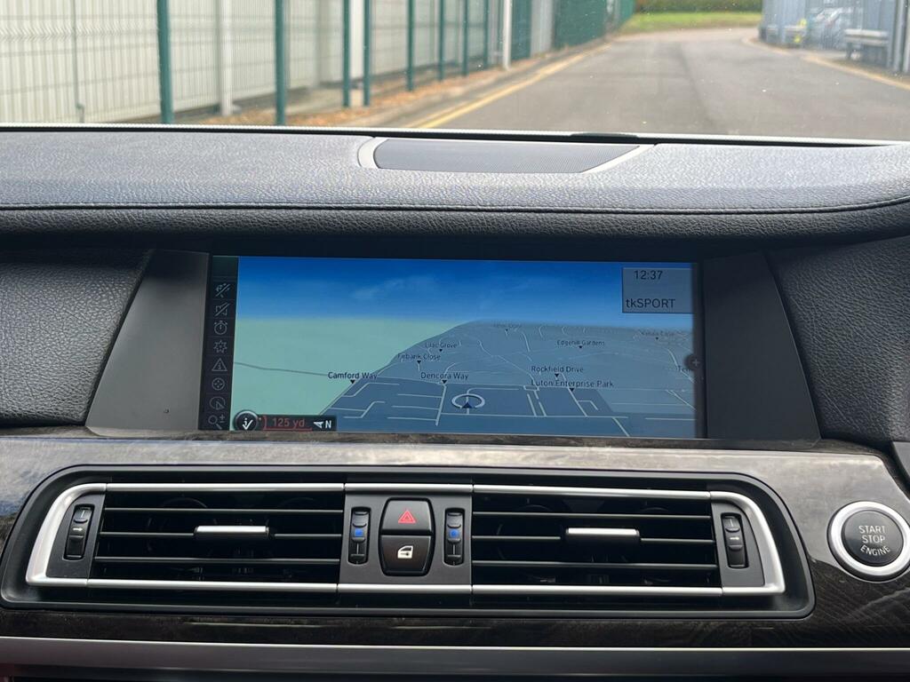 BMW 7 Series Saloon 3.0 730D Se Saloon 2012 Silver #37