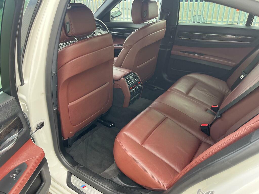 BMW 7 Series Saloon 3.0 730D Se Saloon 2012 Silver #12