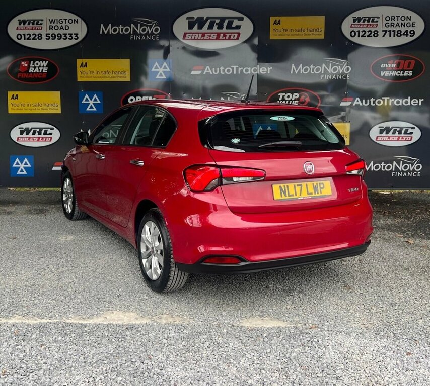 Fiat Tipo 1.6L Easy Plus Red #3
