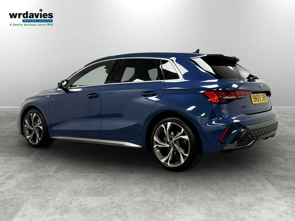 Audi A3 1.5 Tfsi 150 S Line S Tronic Blue #5