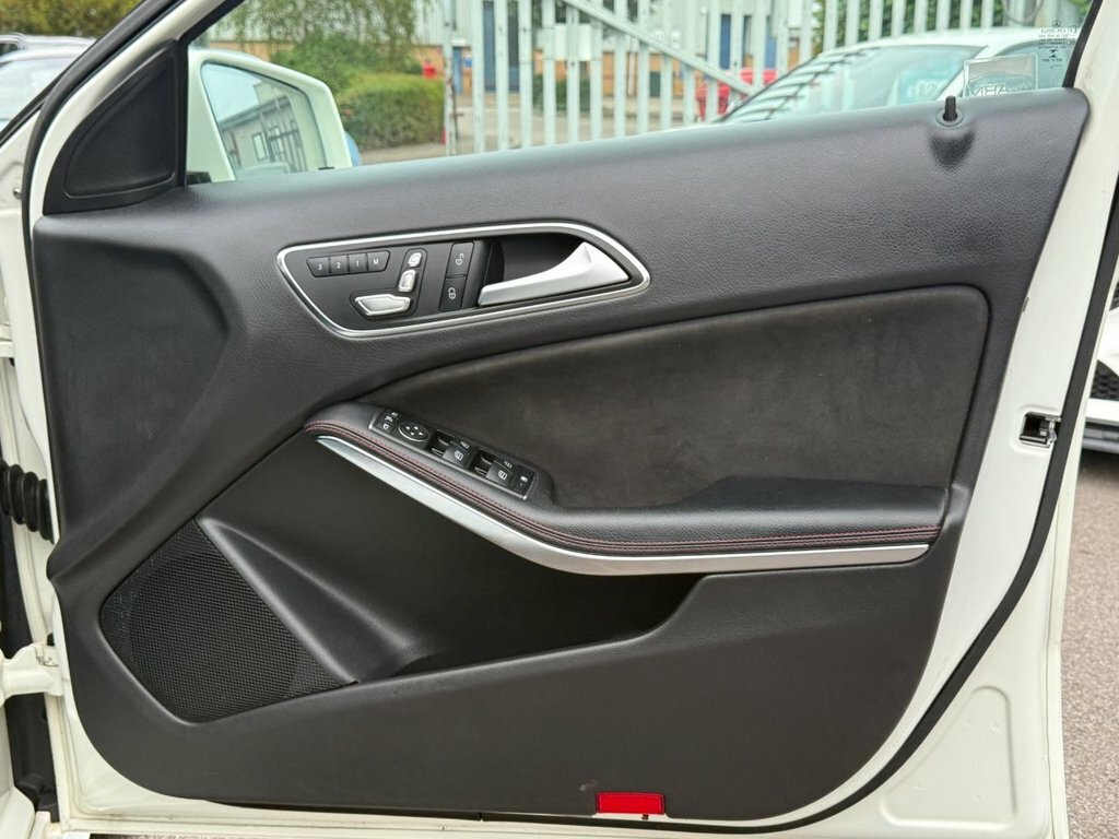 Mercedes-Benz A Class 1.6L Sport Black #34