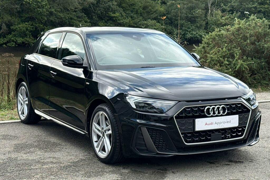 2022 Audi A1