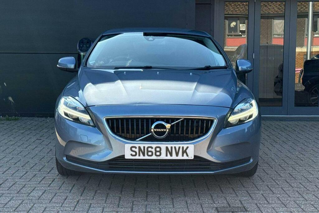 Volvo V40 T2 122 Momentum Blue #8