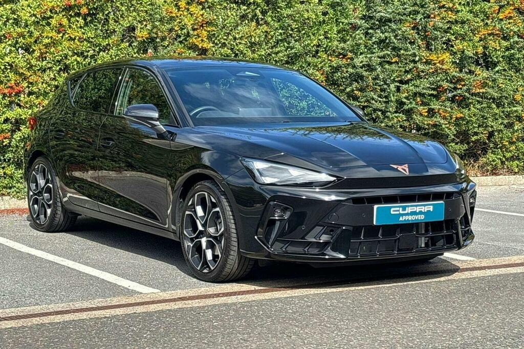 Cupra Leon 1.5 Etsi V2 Hatchback Hybrid Dsg Black