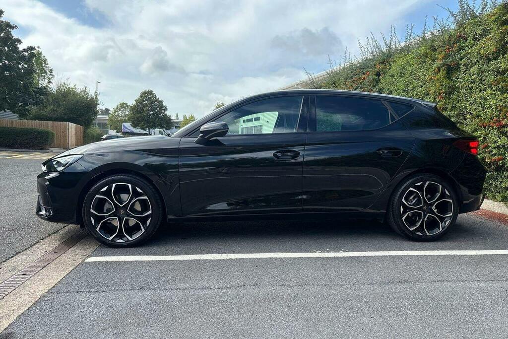 Cupra Leon 1.5 Etsi V2 Hatchback Hybrid Dsg Black #6