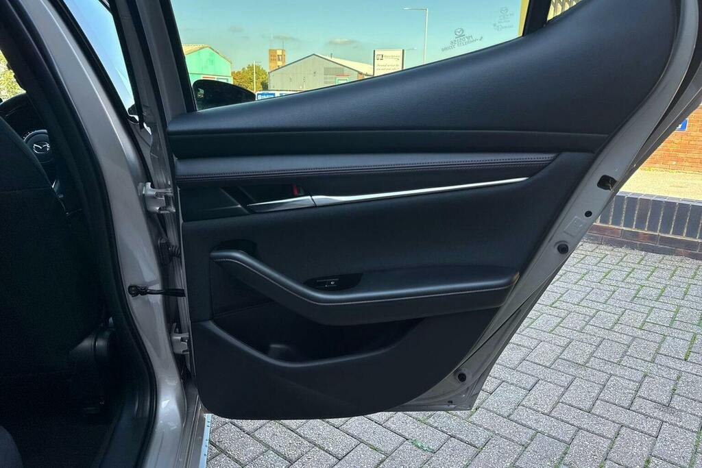 Mazda 3 2.5 E-skyactiv G Mhev 140 Homura Blue #33
