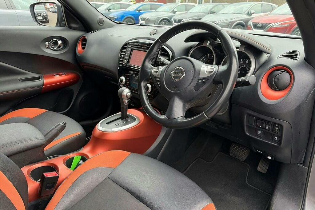 Nissan Juke 1.6 Tekna Xtronic 117 Bhp Blue #10