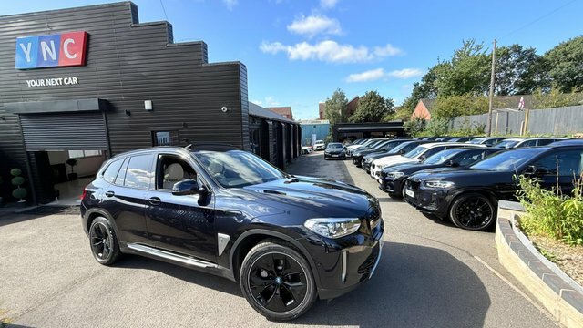 BMW iX3 80Kwh Premier Edition Black #2