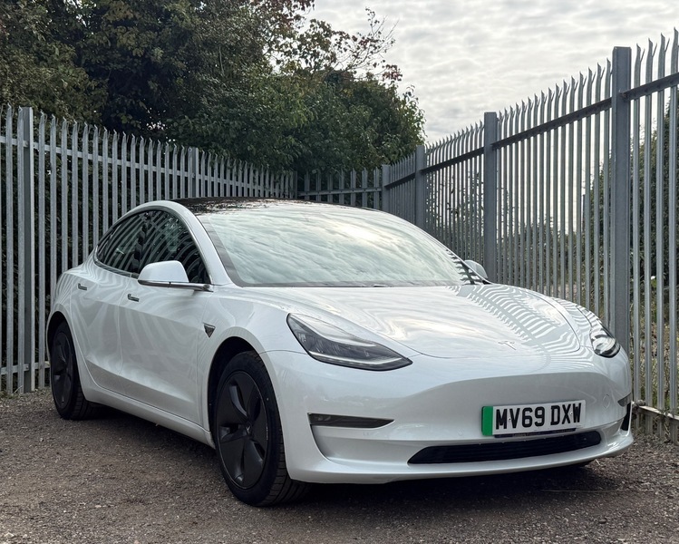 Tesla Model 3 Dual Motor Performance MV69DXW White