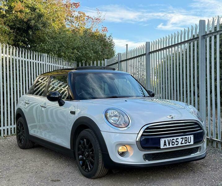 Mini Hatch 1.5 Cooper Euro 6 Silver