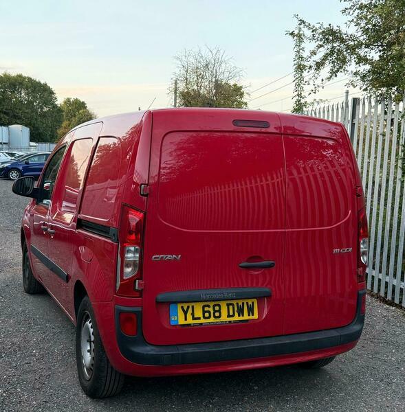 Mercedes-Benz G Class 1.5 111 Cdi L2 Red #6