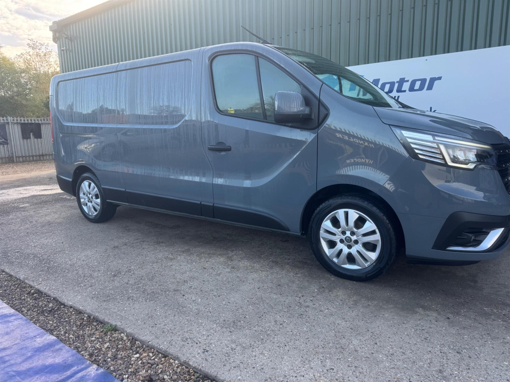 Renault Trafic 2.0 Dci Blue Ll30 Sport L2 H1 Euro 6 Ss Grey #5