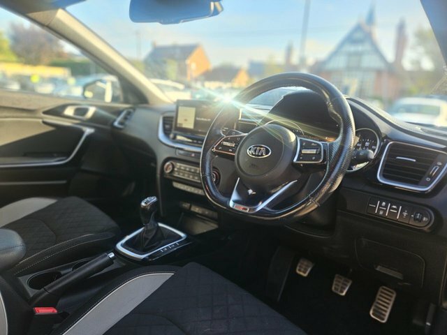 Kia Ceed 1.4 T-gdi Gt-line Hatchback Euro Blue