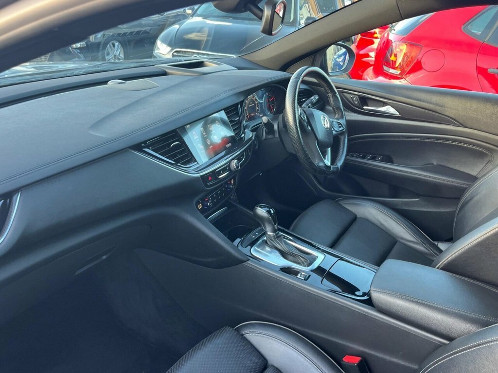 Vauxhall Insignia 2.0 Turbo D Sri Nav White #22