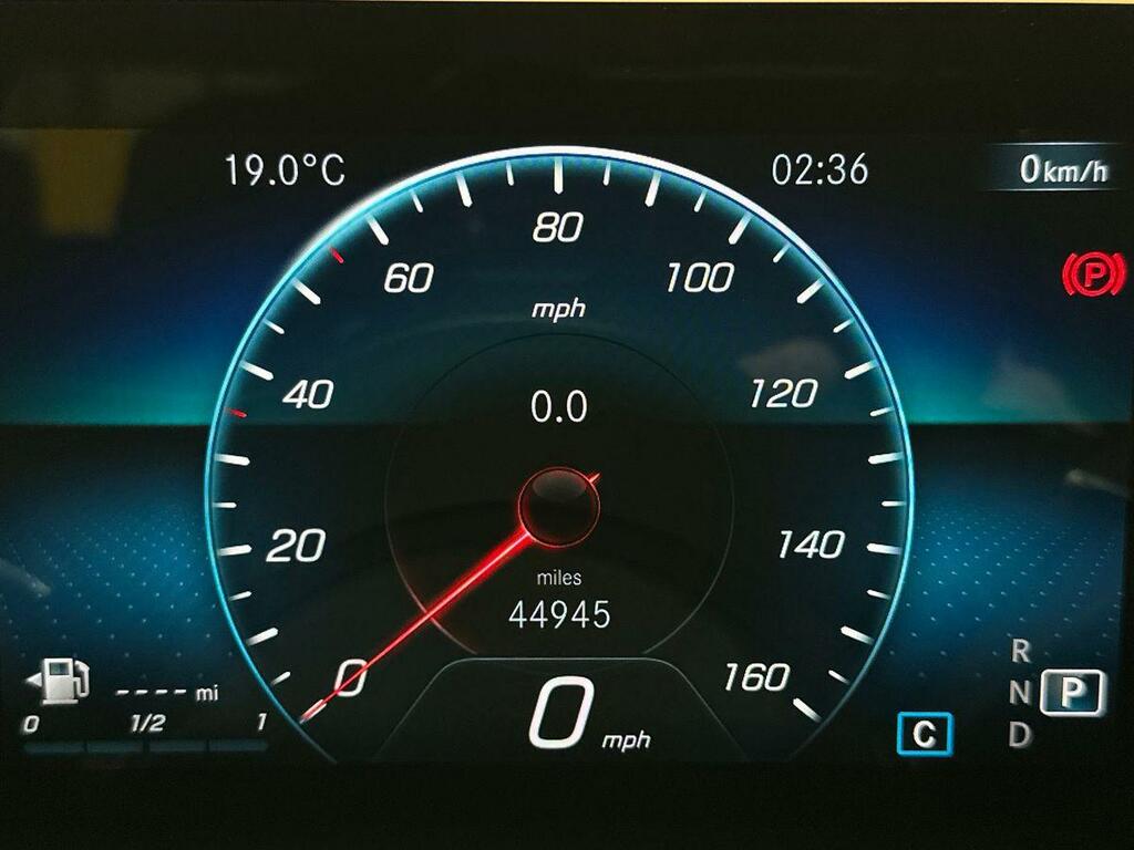 Mercedes-Benz GLA Class Gla 200 Sport Silver #4