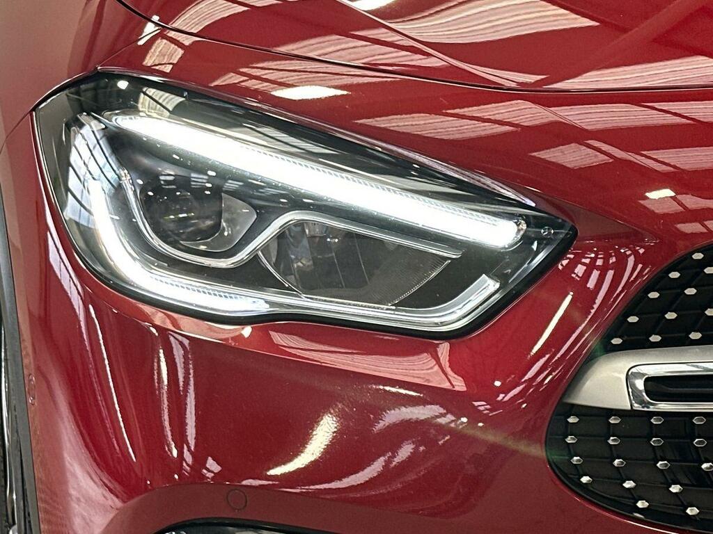 Mercedes-Benz GLA Class Gla 200 Sport Silver #23