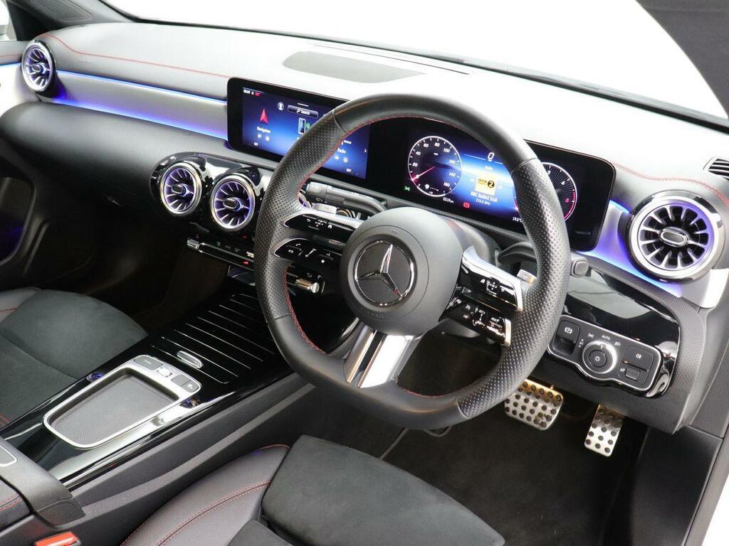 Mercedes-Benz CLA Class Cla 220 4Matic Amg Line Premium Plus Green #14