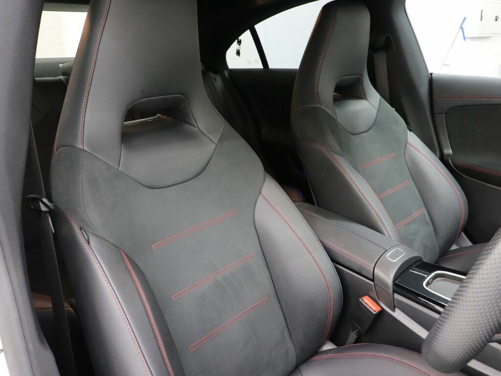 Mercedes-Benz CLA Class Cla 220 4Matic Amg Line Premium Plus Green #73