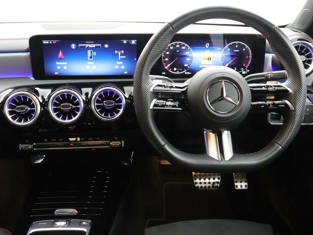 Mercedes-Benz CLA Class Cla 220 4Matic Amg Line Premium Plus Green #52