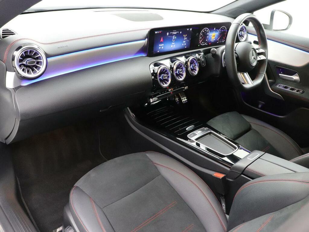 Mercedes-Benz CLA Class Cla 220 4Matic Amg Line Premium Plus Green #3
