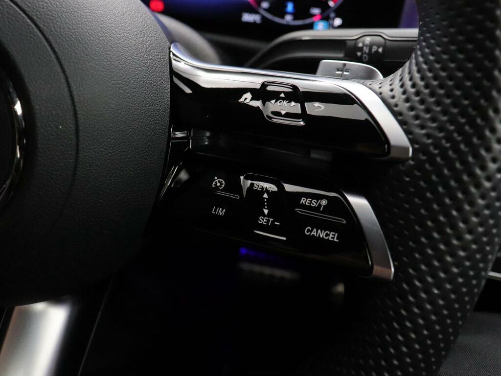 Mercedes-Benz CLA Class Cla 220 4Matic Amg Line Premium Plus Green #40