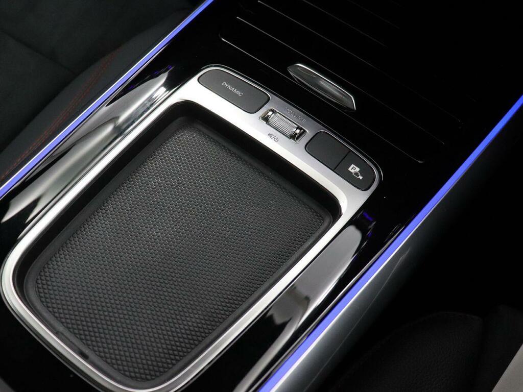 Mercedes-Benz GLA Class Gla 220D 4Matic Amg Line Premium Plus Black #38