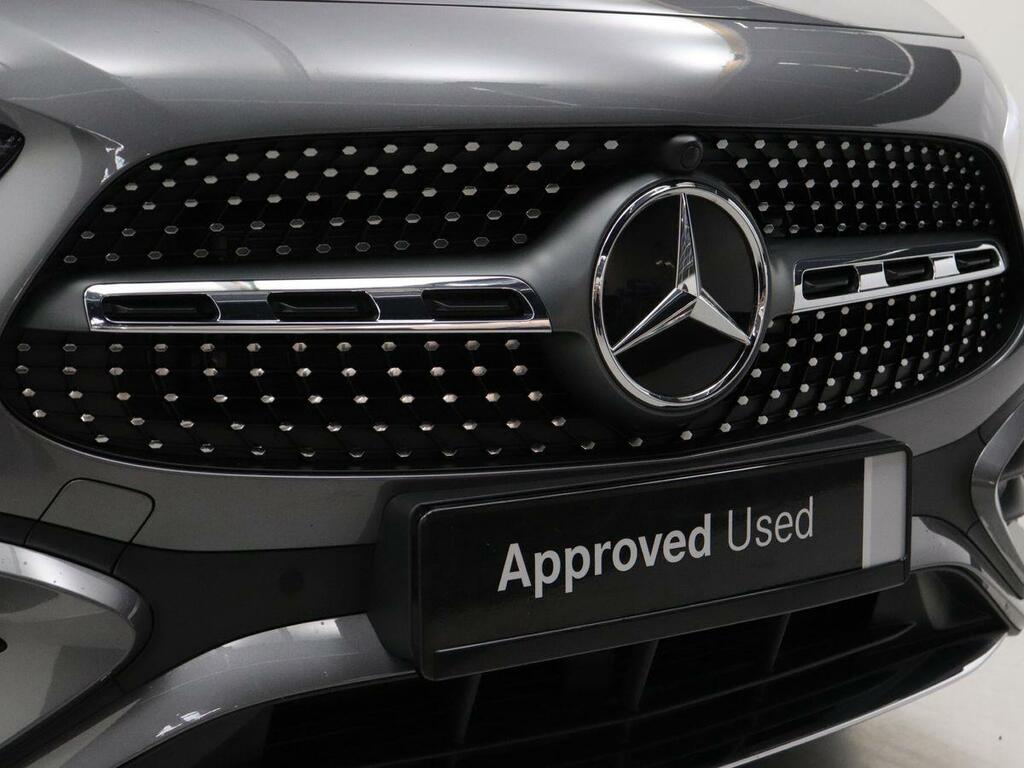 Mercedes-Benz GLA Class Gla 220D 4Matic Amg Line Premium Plus Black #30