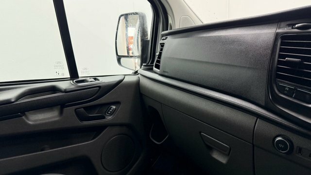 Ford Transit Custom Welfare Vehicle L3h2 Fwd 350 2.0 Ecoblue 130Ps  #13