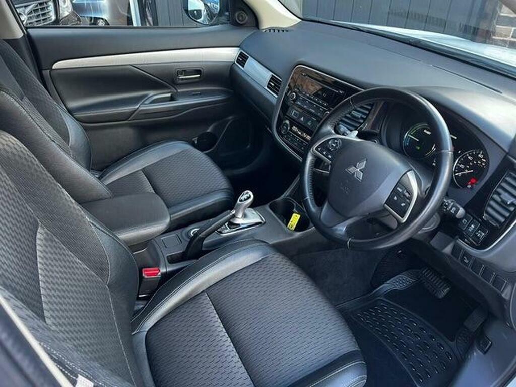 Mitsubishi Outlander 2.0H 12Kwh Gx3h Cvt 4Wd Euro 5 S S White #5