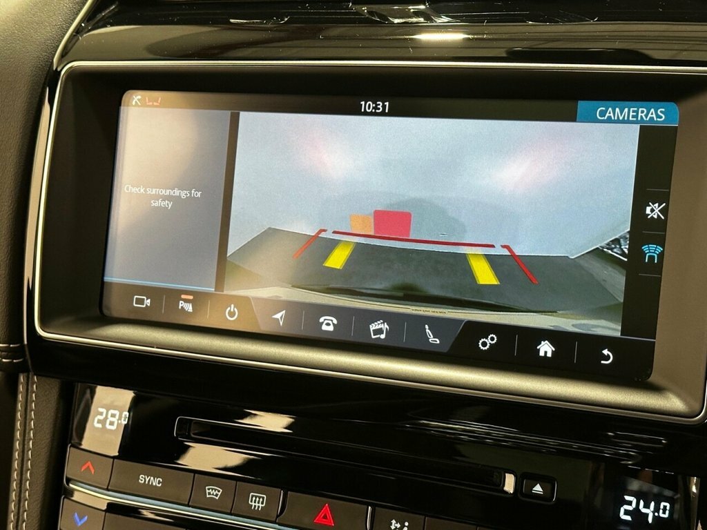 Jaguar F-Pace Suv 2.0 D240 Portfolio 2019 Grey #16