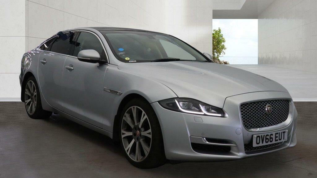Jaguar XJ 3.0D V6 Portfolio Euro 6 Ss Silver #5