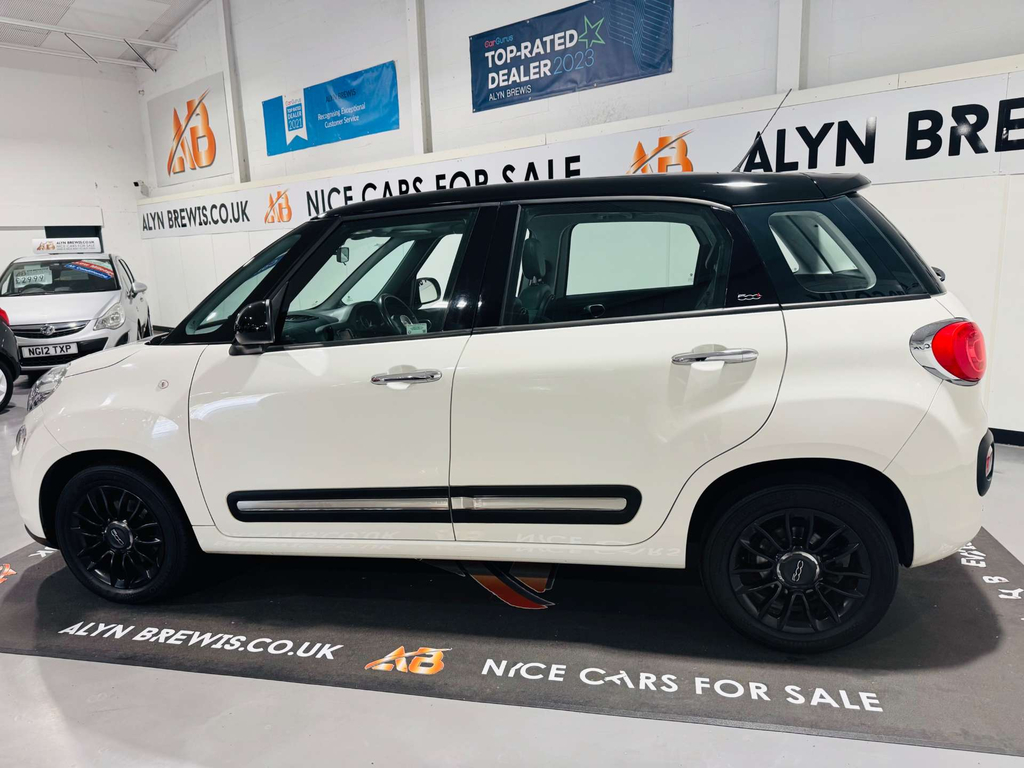 Fiat 500L Lounge Multijet Black #6